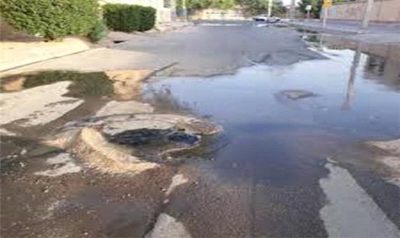 مشکل پس زدگی فاضلاب خرمشهر در حال رسیدگی است