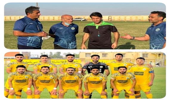 بازیکنان و کادر فنی شهرداری ماهشهر نقره‌داغ شدند