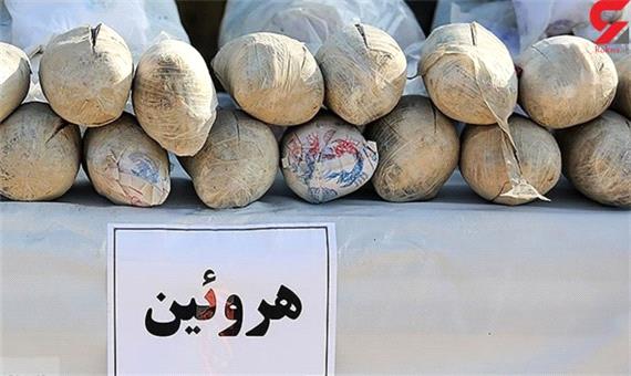 بسته های مرگ قبل از توزیع در شهر توقیف شد / بازداشت 3 پلید در آبادان