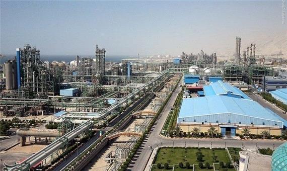 عرضه محصولات پتروشیمی خوزستان در قالب قراردادهای فروش بلندمدت و اعتباری / امکان تولید مواد اولیه کارت ملی هوشمند فراهم شد