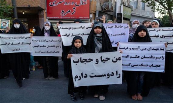 کیهان توضیح داد: چرا دشمن از حجاب زنان ایرانی عصبانی است؟