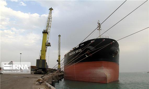 کشتی 77 هزار تنی نهاده دامی در اسکله بندر امام‌خمینی پهلو گرفت