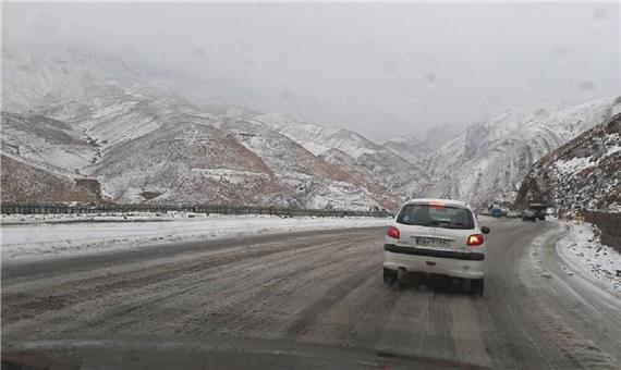 بارش خفیف برف در گردنه‌های استان سمنان