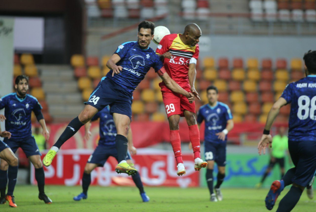 دیدار تیم‌های فولاد خوزستان و گل گهر سیرجان لغو شد