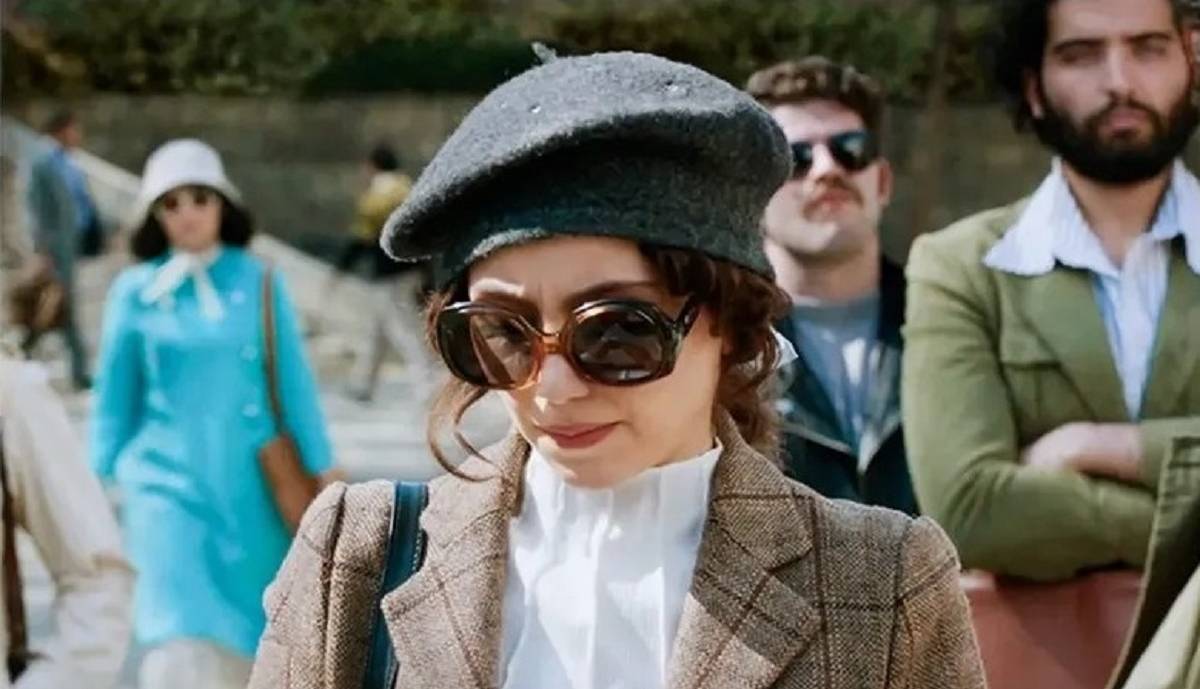 عکسی از نازنین بیاتی در پشت صحنه سریال «تاسیان»