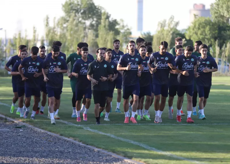 حسینی 11 بازیکن منتخب را مشخص کرد
