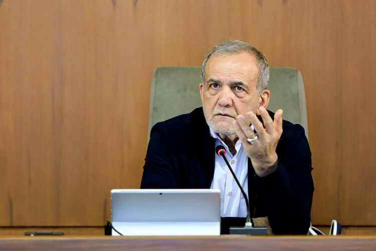 بررسی میزان پیشرفت سه طرح مهم نفتی با حضور رئیس‌جمهور