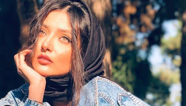 چهره ها/ سلفی نورا محقق بازیگر نقش آواز در سریال شغال