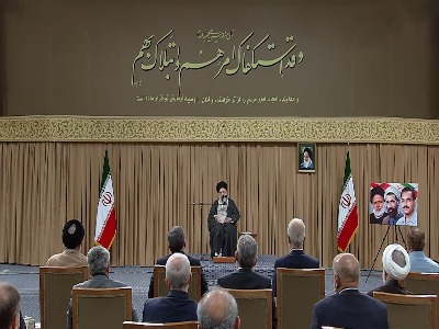 رهبر انقلاب: یکی از فرصت‌های کنونی امکان اجماع‌ سازی در کشور است