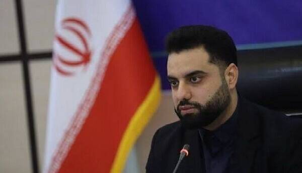 استفاده از مینی‌بوس برای جابه‌جایی دانش‌آموزان روستایی خوزستان