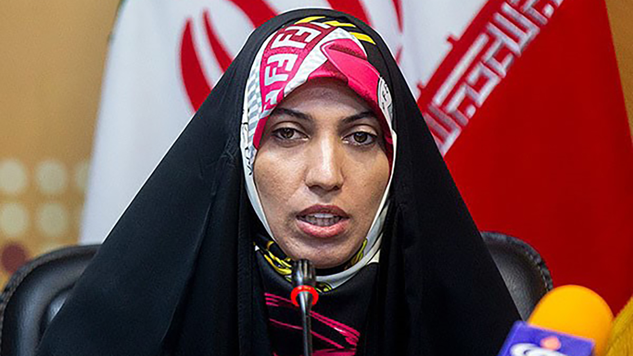 چهره ها/ قاب ۴ نفره از آمنه سادات ذبیح‌پور با دختران تینجر لبنانی!