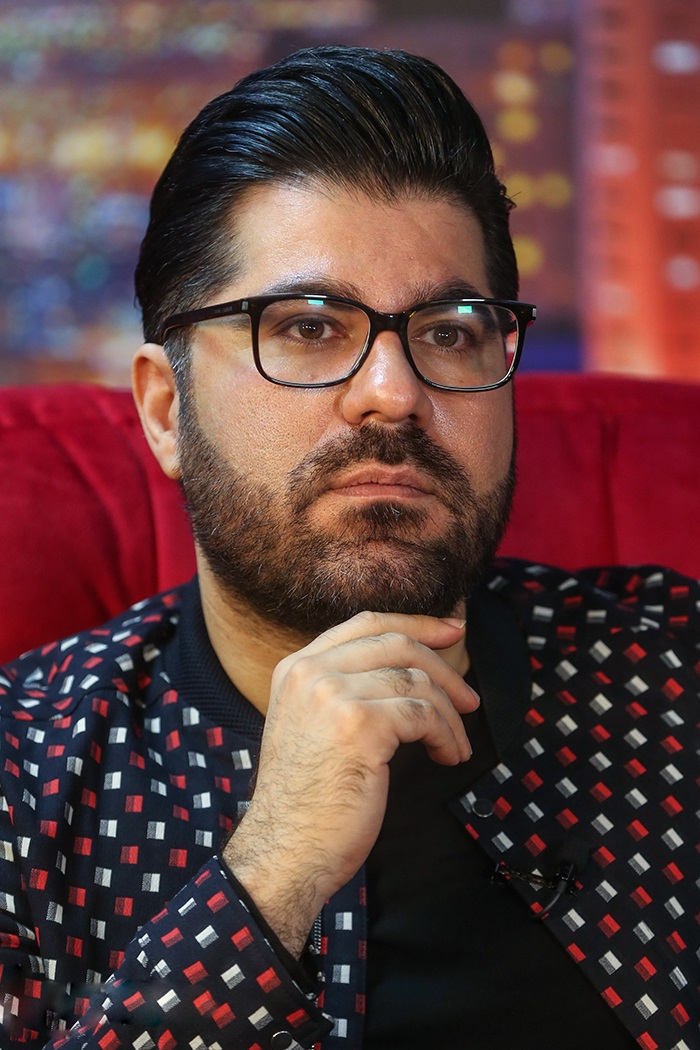 حامد همایون : بهروز وثوقی بغلم کرد و بهم گفت بوی ایران میدی!