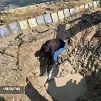 جلوگیری از هدررفت آب با تعمیر شکستگی لوله انتقال در بندر امام خمینی