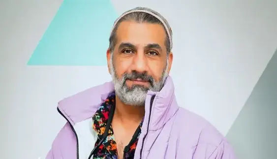 توضیحات محمد نادری درباره علت همزمانی روز عروسی اش با کامران تفتی