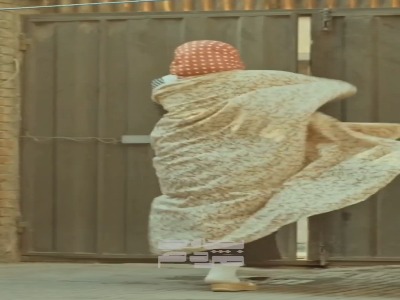 عطر بزنید، مخصوصا وقتی میخواین با خانوما حرف بزنید!