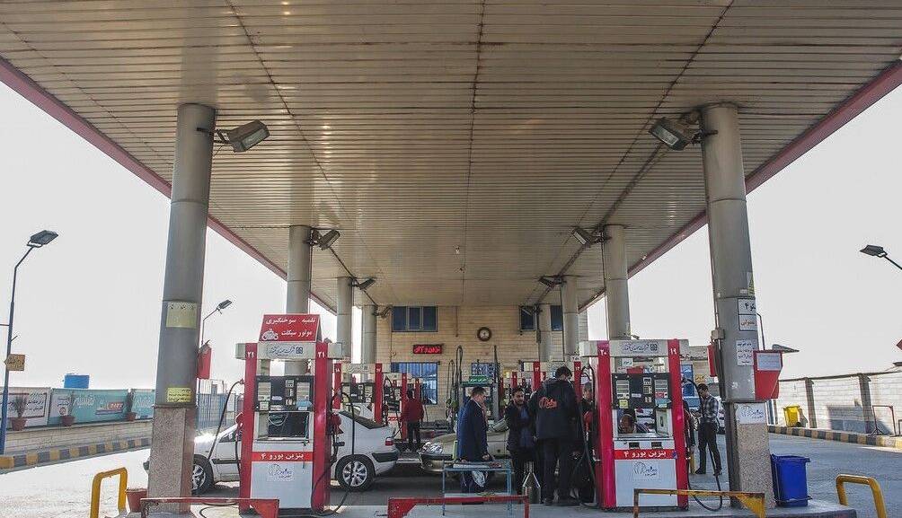 محدودیت‌های عرضه بنزین در جیرفت کاهش یافت