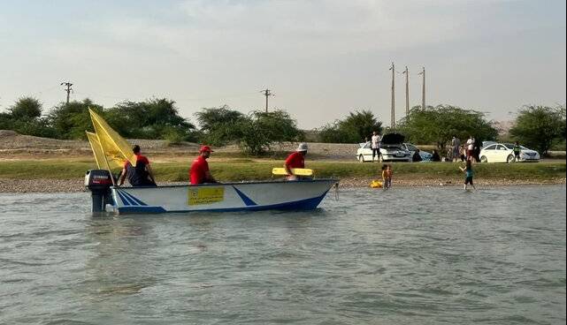 بی‌نتیجه بودن قول‌های استانداری خوزستان برای پرداخت دستمزد ناجیان غریق ساحلی
