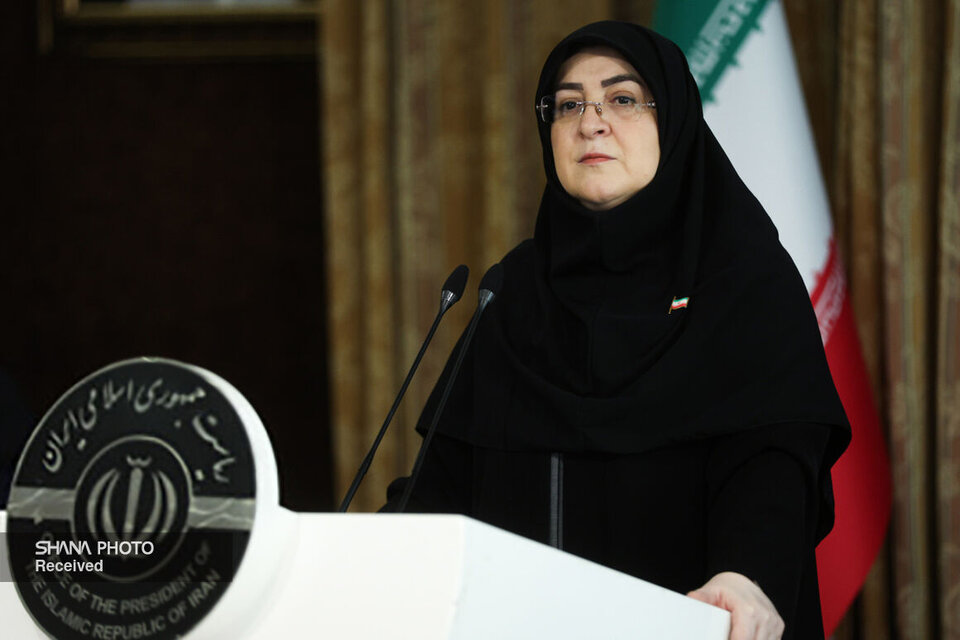 تصمیمی برای افزایش قیمت بنزین سهمیه‌ای گرفته نشد