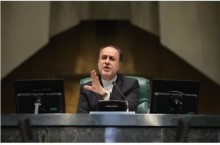 شوخی حاجی‌بابایی پس از قطع شدن میکروفون کوچک‌زاده؛ دیدی چقدر خدا منو دوست داره؟