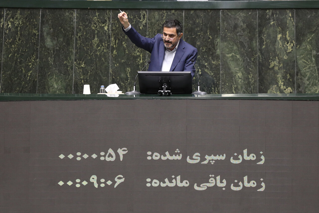 زارعی: جمهوری اسلامی ساختار است نه پارتیزان و رابین هود و دن کیشوت