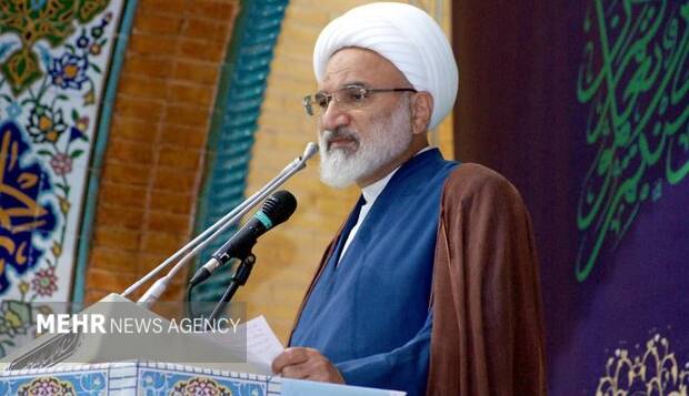 امام جمعه آبادان: منطقه آزاد اروند باید الگوی مدیریت جهادی شود