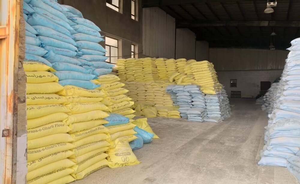 محکومیت عرضه کننده خارج از شبکه آرد در اهواز به پرداخت جریمه