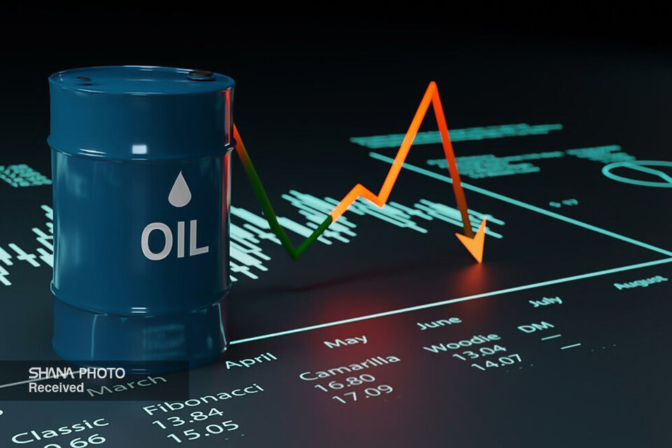 افت قیمت نفت به‌دلیل نگرانی از مازاد عرضه