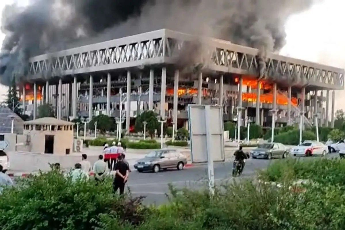 ساختمان شیشه‌ای صداوسیما بازسازی می‌شود