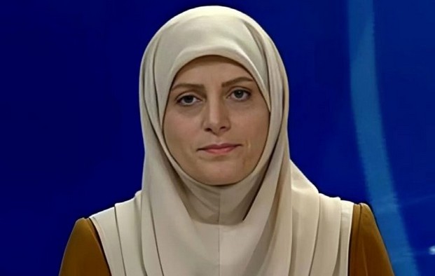 چهره ها/ چهره جدید «سودابه حسنی دخت» گوینده شبکه خبر بعد ۱۰ سال در ۵۴ سالگی
