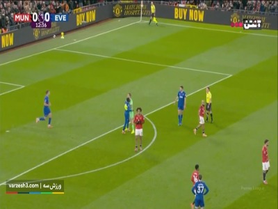 سیلی بازیکن اورتون به هم تیمی در اولترافورد