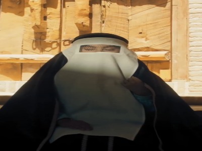 بازخوانی قطعه “وقتی عاشق شوی” با صدای امین بانی؛ برای سریال «بامداد خمار»