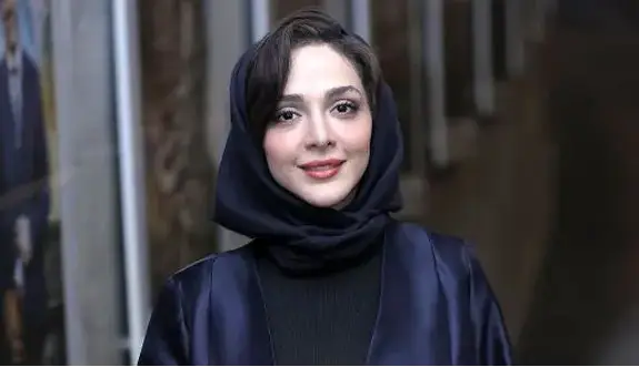 چهره ها/ سلفی متفاوت یاسمنِ لحظه گرگ‌ومیش در کنار همسرش