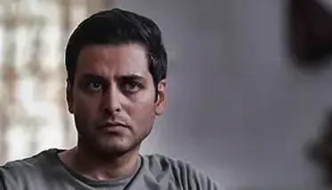 فهمید مامانش خونه مردم کلفتی میکنه!