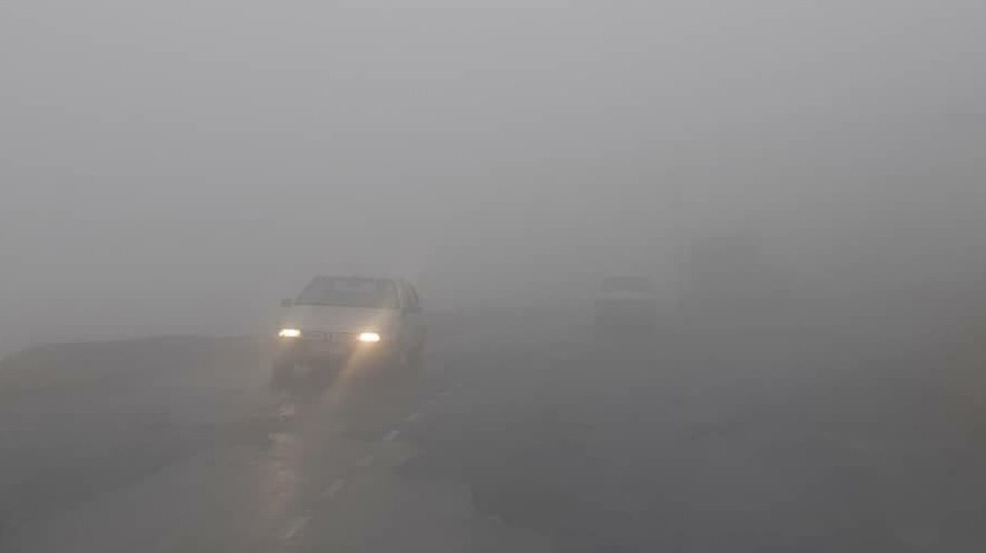 تردد سرویس‌های عمومی با تاخیر دو ساعته به دلیل مه در محور‌های خوزستان