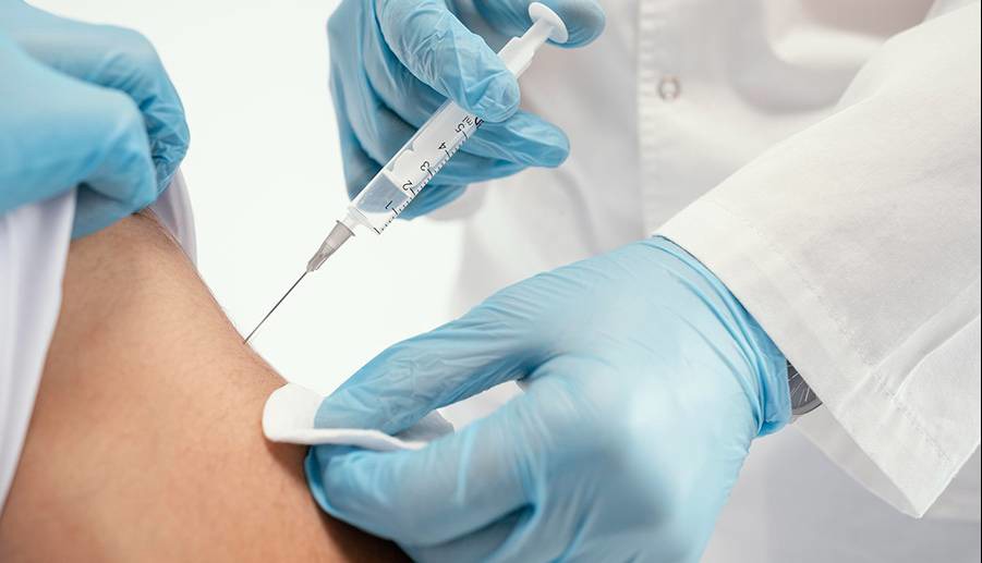 خالکوبی‌، واکنش بدن به واکسیناسیون را مختل می‌کند