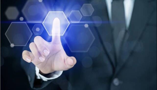 آنچه را که می‌بینید، حس کنید!