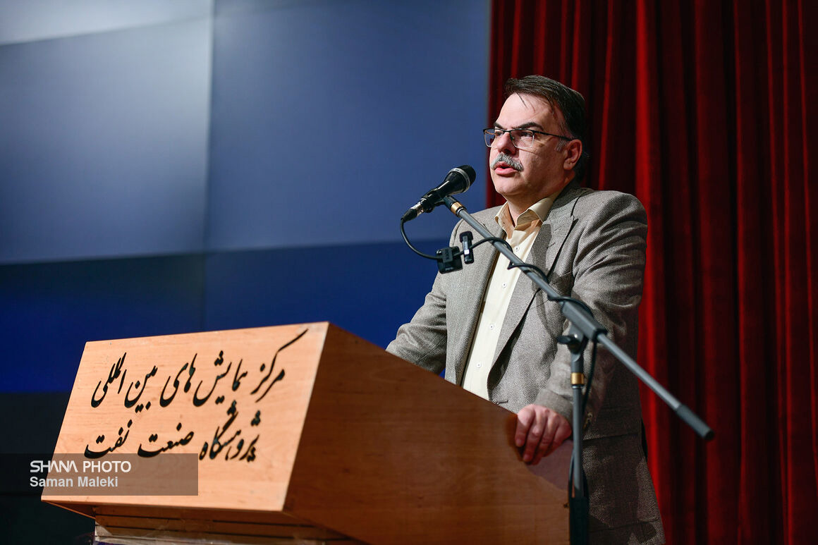 پژوهشگاه صنعت نفت باید محور فعالیت‌های فناورانه صنعت باشد