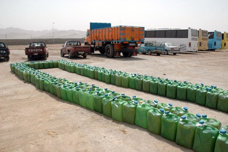 کشف ۴ هزار و ۵۰۰ لیتر گازوئیل قاچاق در بندر ماهشهر