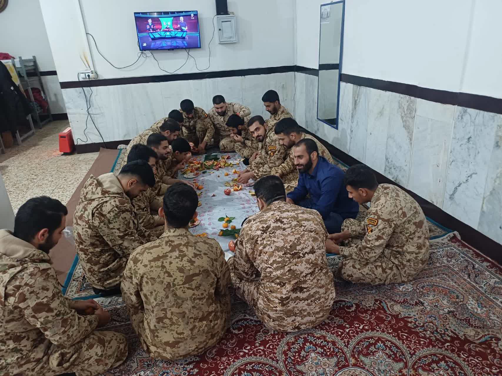 شب یلدایی صمیمی سربازان قرارگاه کربلا