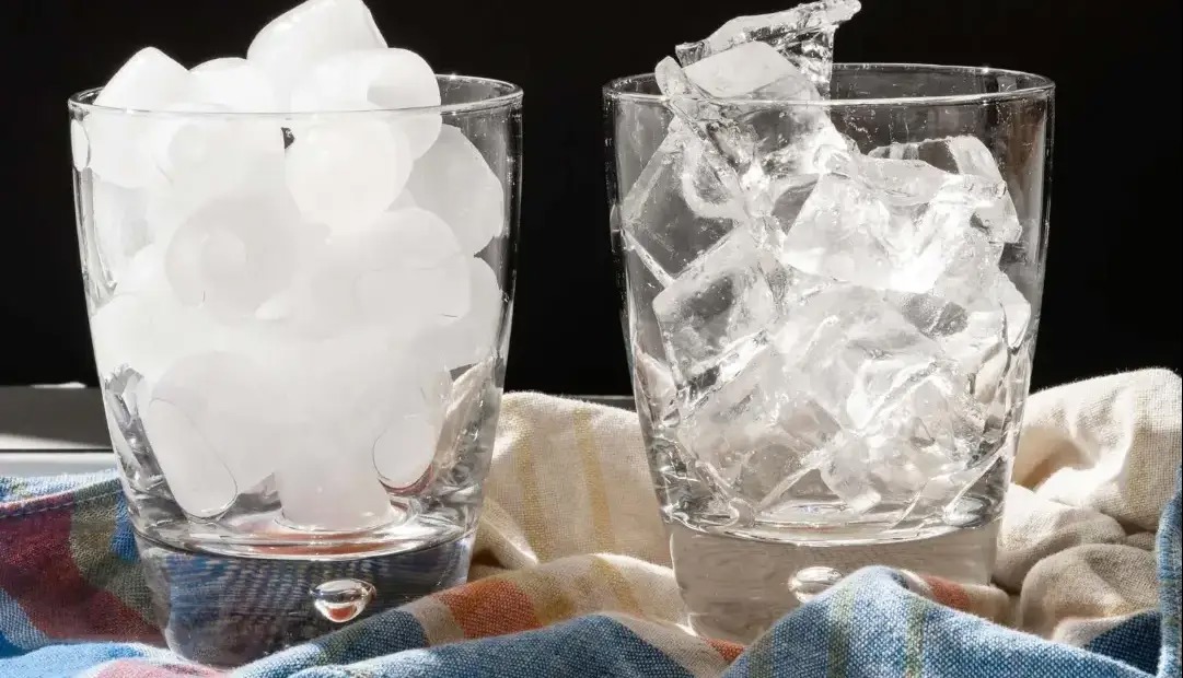 حل معمای ۱۶۶ ساله فارادی؛ چرا سطح یخ حتی قبل از ذوب‌شدن نیمه‌مایع است؟