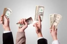 پولدارها در ایران ۱۳ برابر بیشتر از کم درآمدها خرج‌ می‌کنند