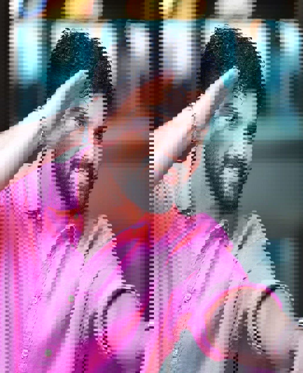 سینا مهراد مجری تلویزیون شد