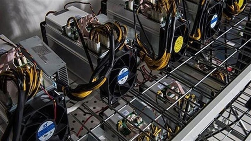 کشف ۹۸ دستگاه ماینر غیرمجاز در اهواز