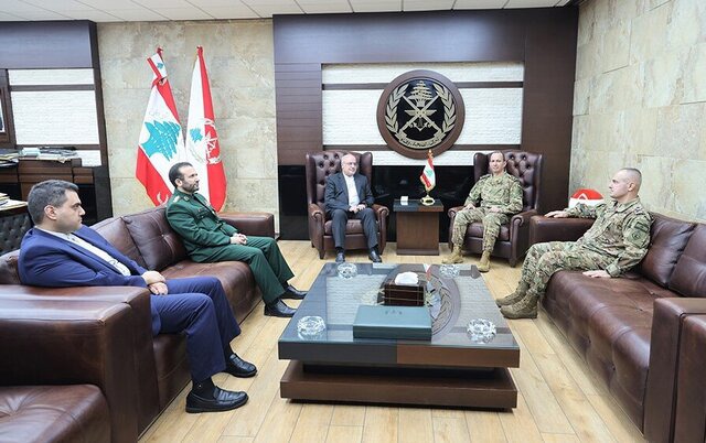 رایزنی سفیر ایران با فرمانده ارتش لبنان درباره اوضاع منطقه