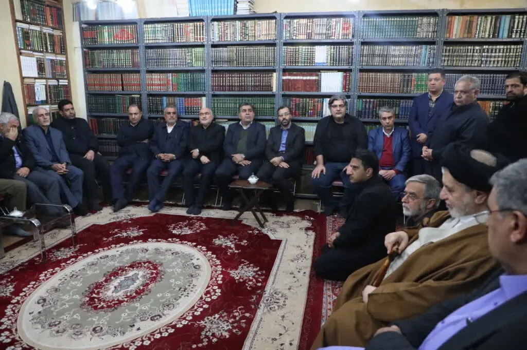 آیت‌الله شفیعی مجتهدی ساده‌زیست و انقلابی بود