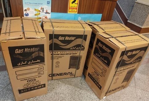 اهدای کالاهای ضروری به مددجویان زیر پوشش کمیته امداد شوشتر