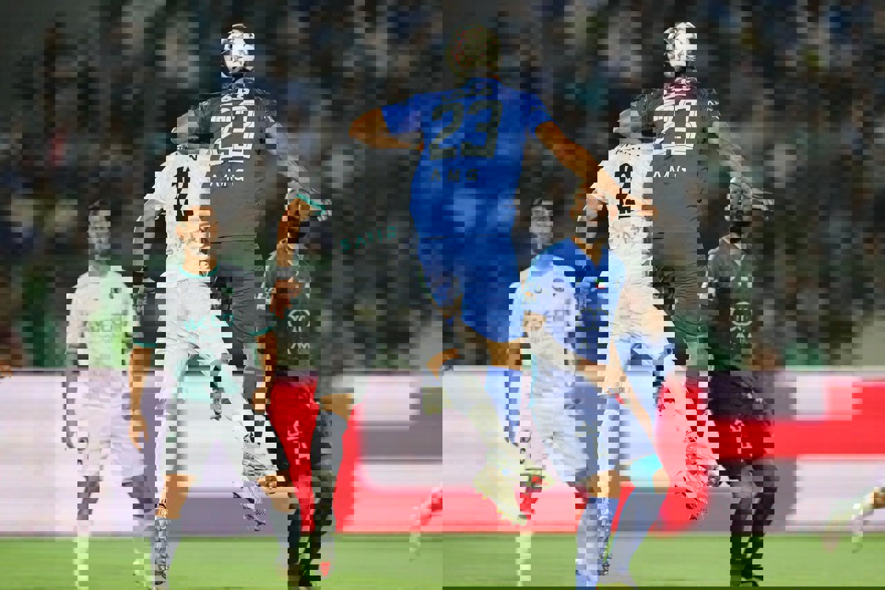 دو دیدار جذاب برای تغییر صدرنشین/ استقلال آسوده‌تر از سپاهان و تراکتور