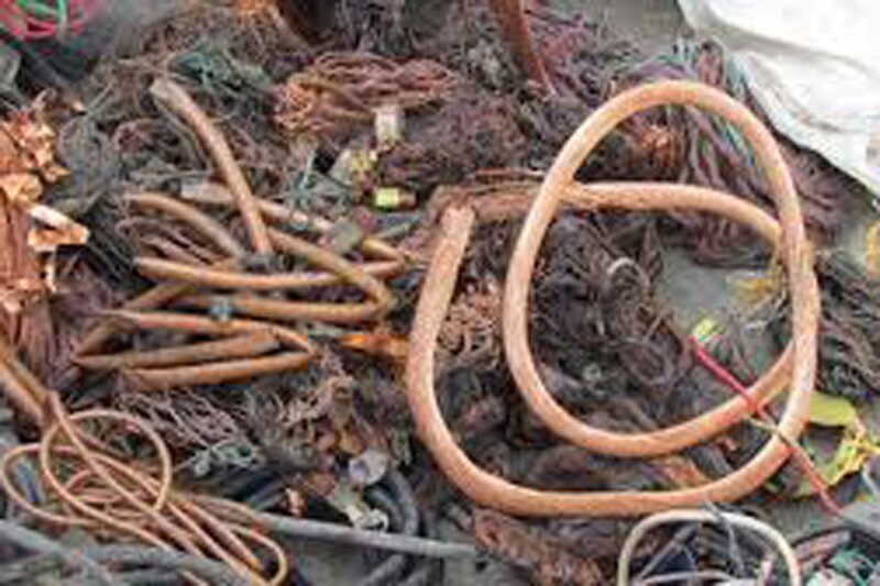 انهدام باند سارقان کابل برق در اهواز