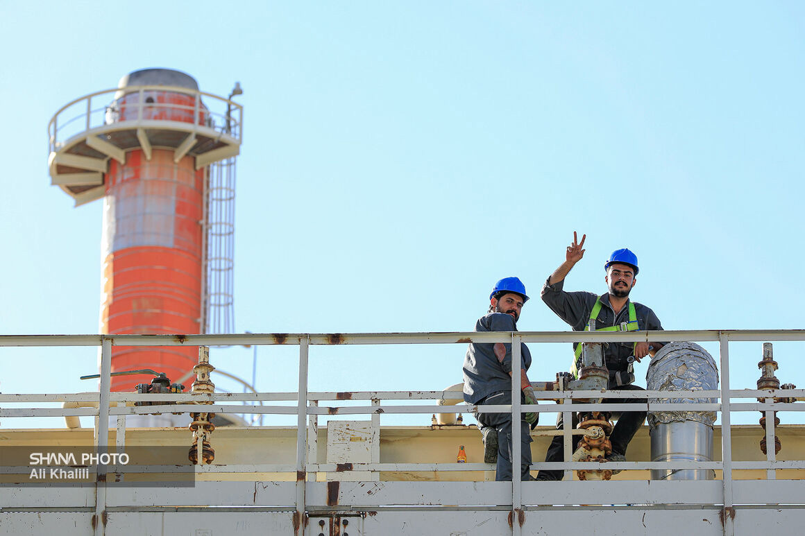 افتتاح بیش از ۷۰۰ میلیارد ریال پروژه پالایشگاه گاز ایلام در دهه فجر