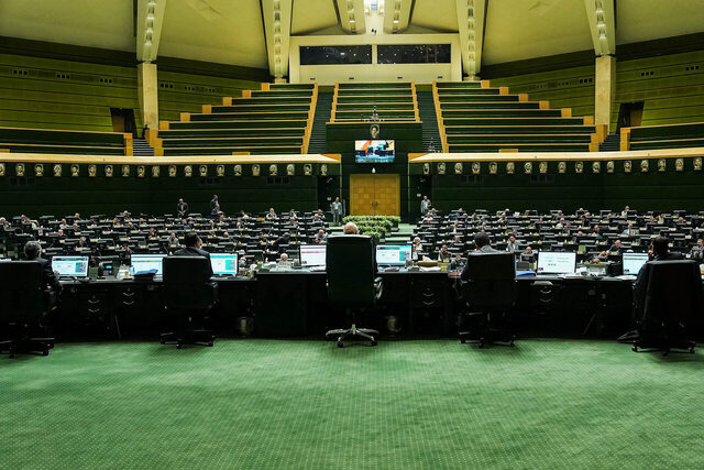 برگزاری جلسه غیرعلنی مجلس با حضور سرلشکر موسوی و عراقچی با محوریت مذاکرات